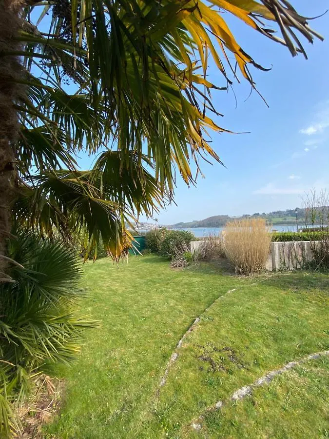 Maison Montmarin: Seaside Villa with Spa in Northern Brittany Locquenole